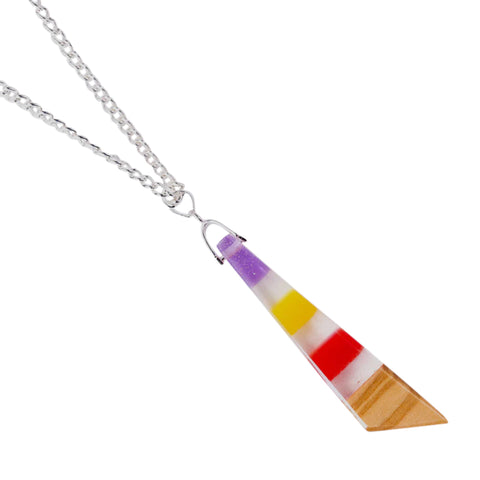 Lantisor Triangle, Lemn De Maslin